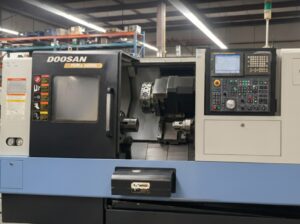 Doosan PUMA 240 CNC Lathe – Excellent Condition |
