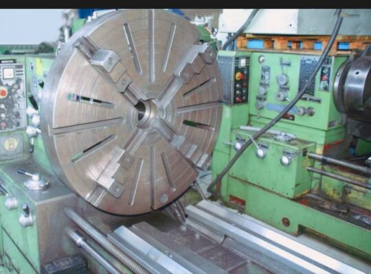 Universal Lathe TPK 90 A1 x 4000 – FUM PORĘBA