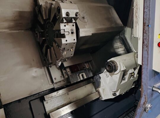 CNC मशीनिंग सेंटर लीडवेल (Leadwell V410) Fanuc नियंत्रण के साथ