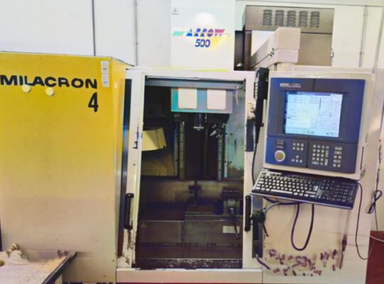 Dik İşleme Merkezi CINCINNATI Arrow 500 — 1995 | A2100, 6000 dev/dk